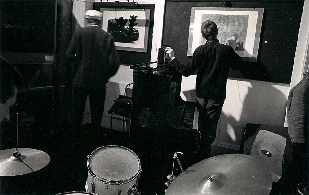 eft to right: Prévost on drums, Gare with tenor and Cardew playing radio and the surface of a framed painting, during a 1967 AMM play at the ICA Dover Street, London. Photograph by Serena Wadham.